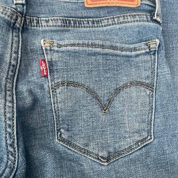 Women’s Levi’s 7.11 Skinny Jeans - Picture 6 of 6